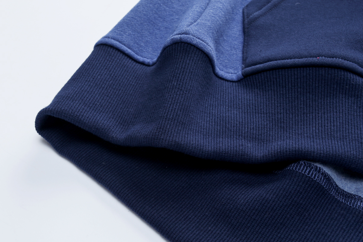 コントラストヘムリブとカンガルーポケット