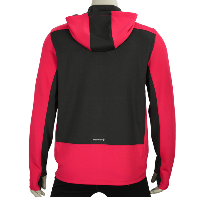 中程度の重量ハイキング登山アルピニズムは、パーカーを通してアスレチックジップを実行しています