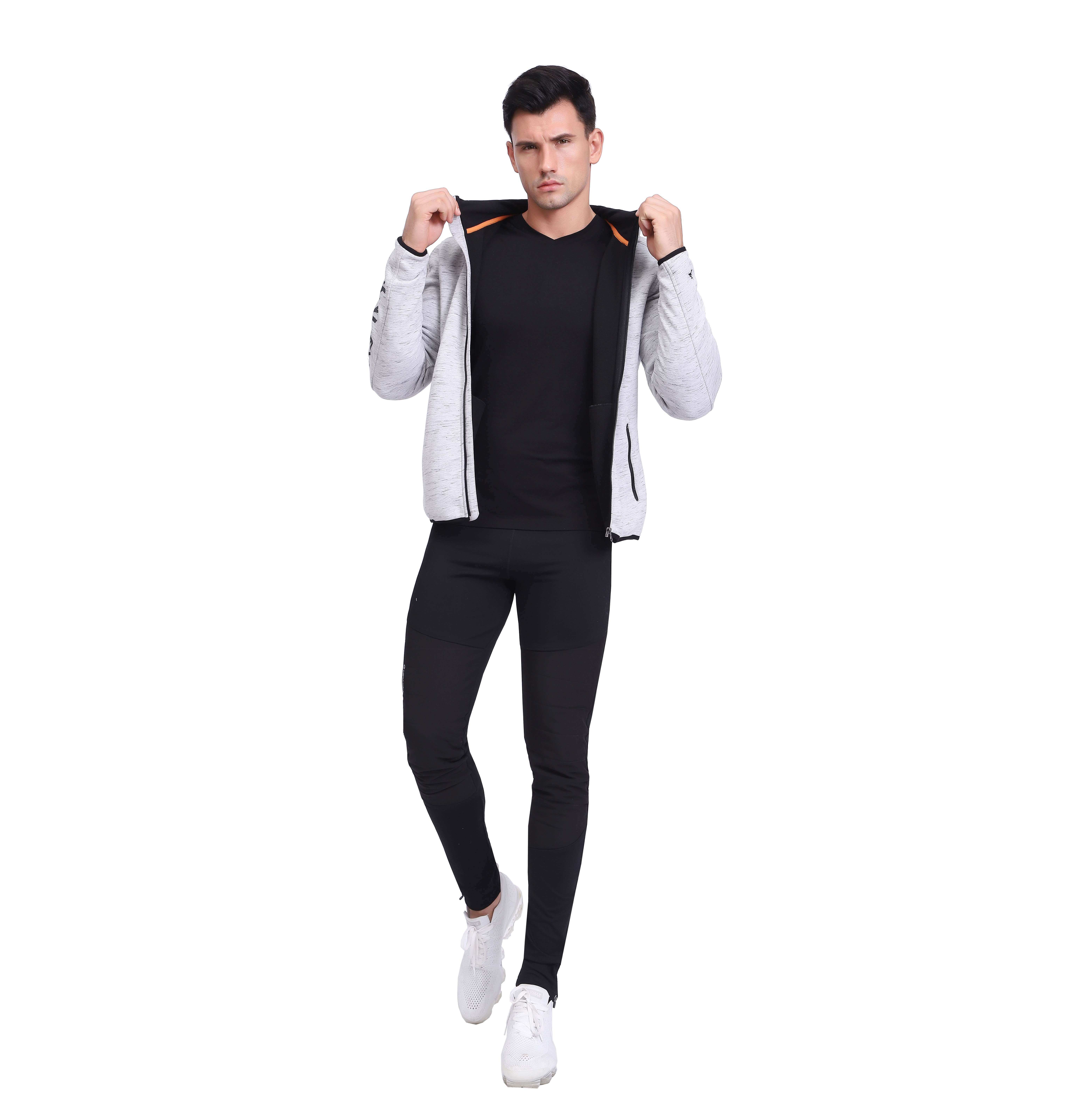 運営のパーカー