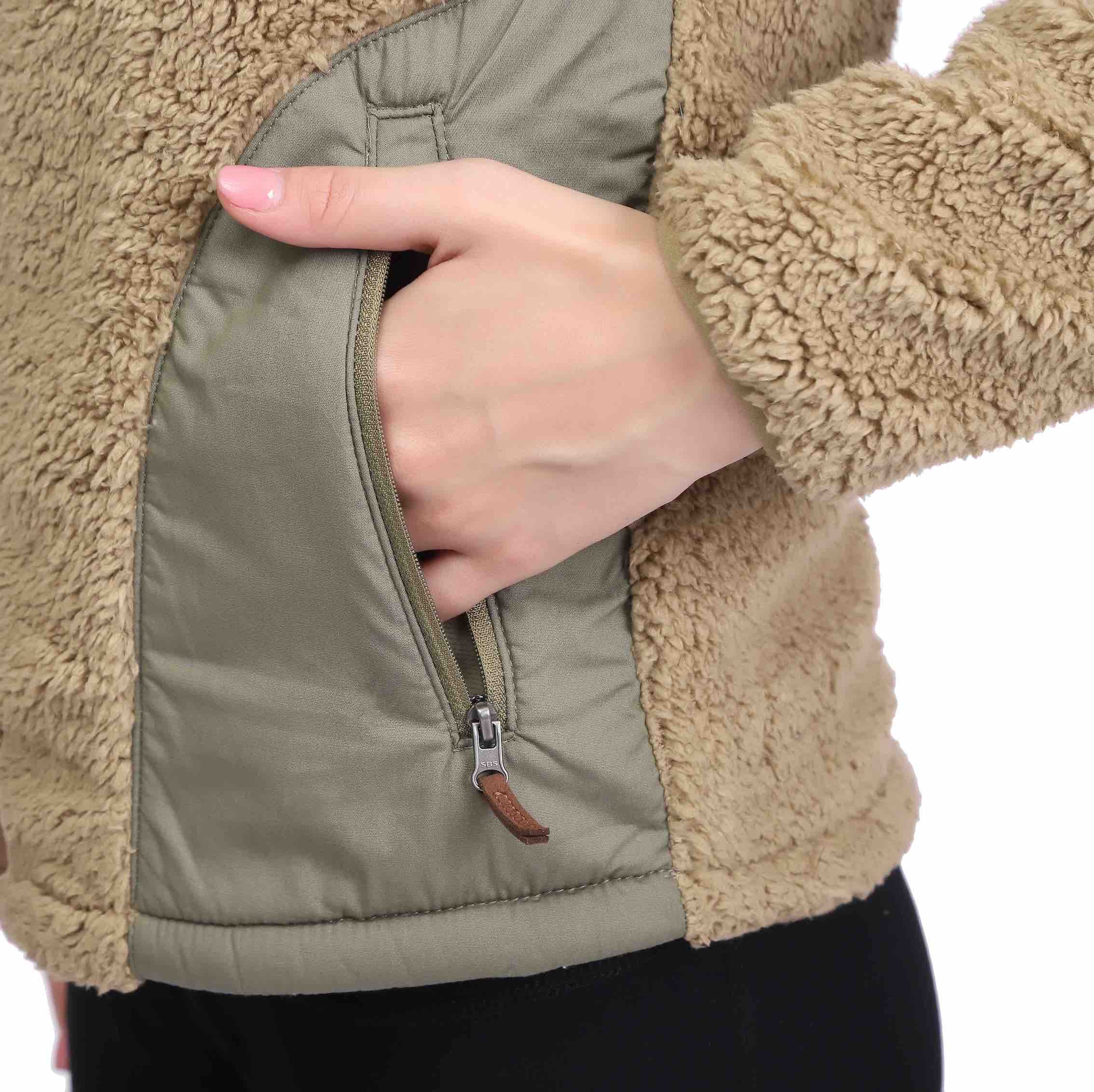 ジッパーポケット