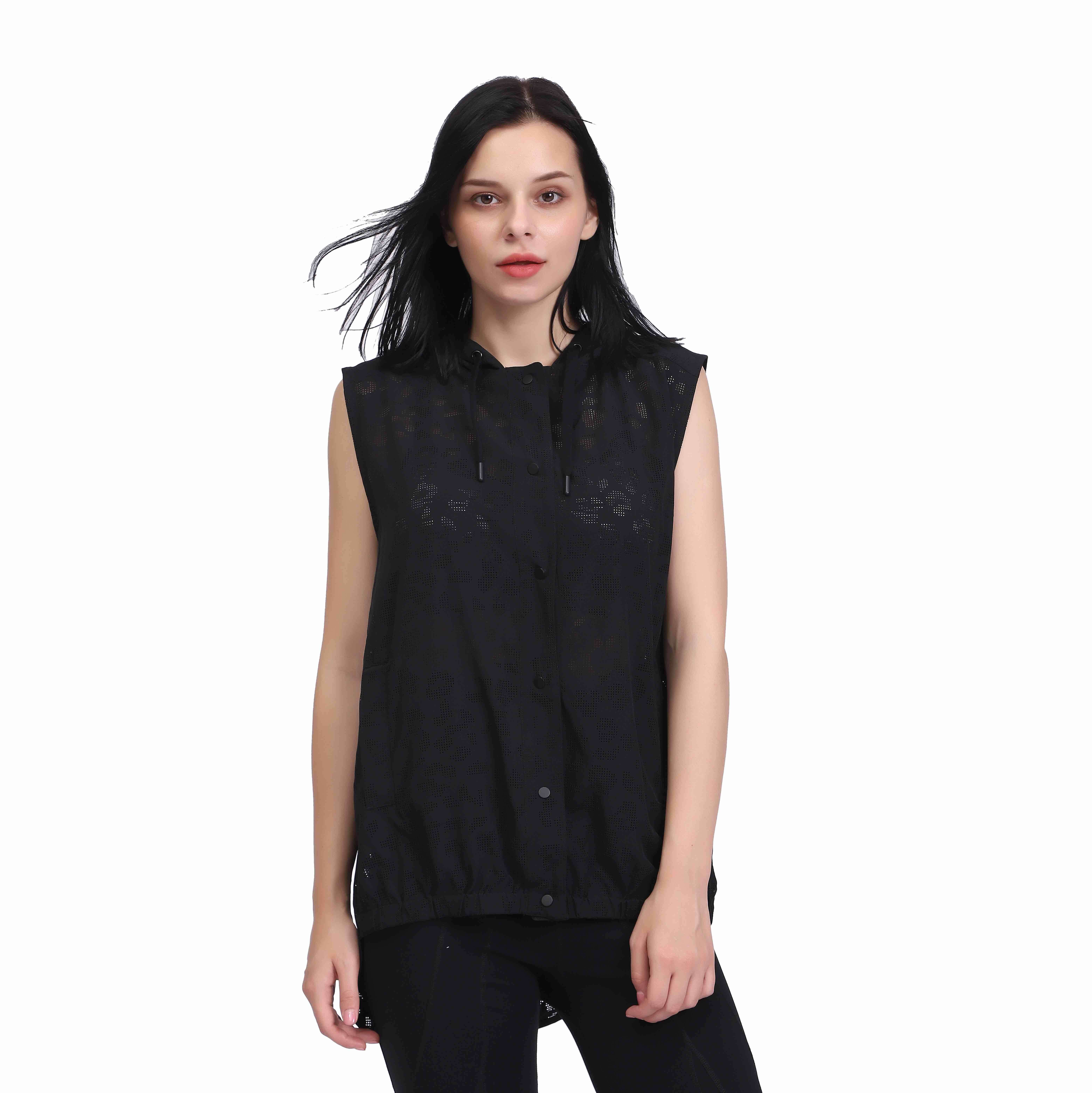 カジュアルなパーカー