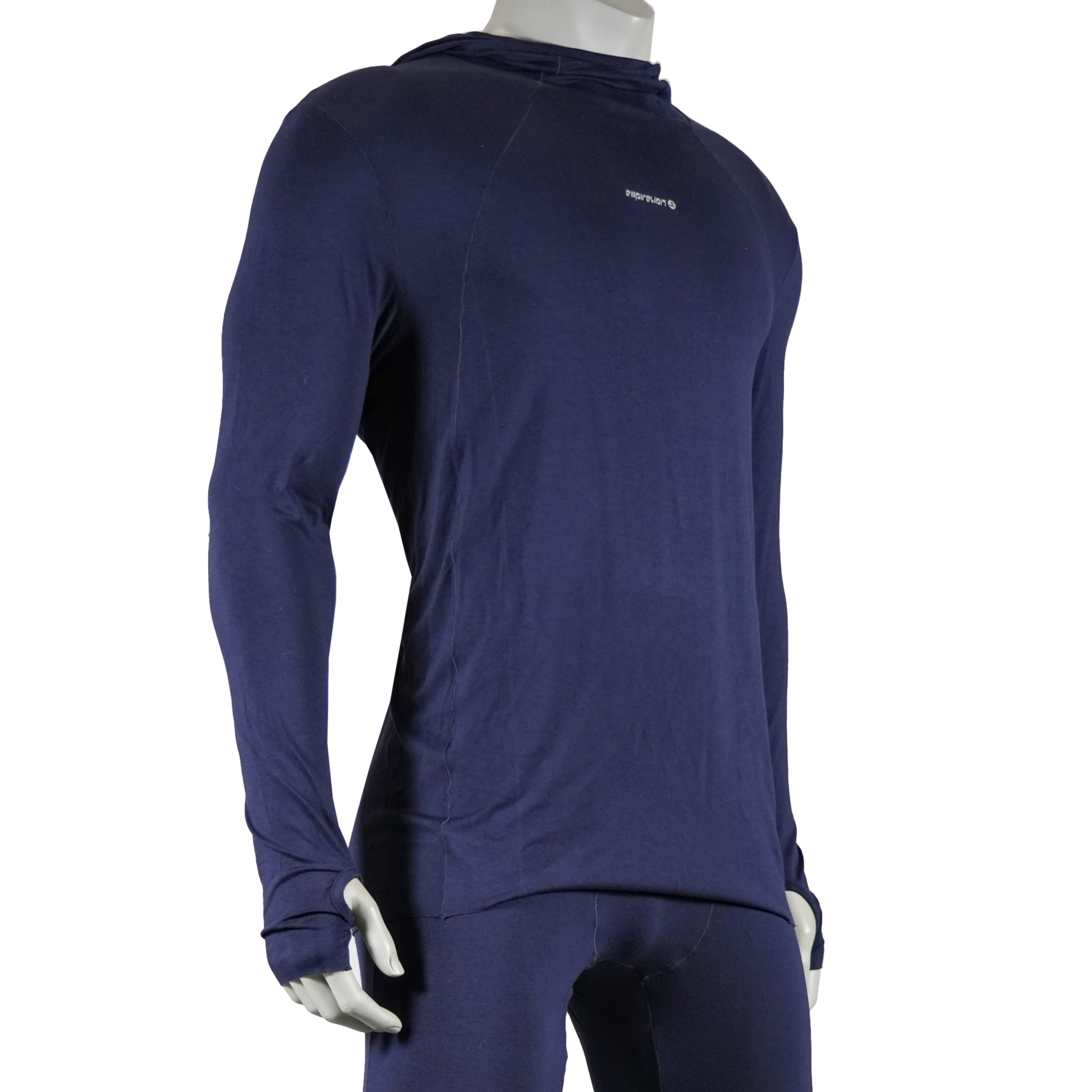 BL019パーカーが左に左